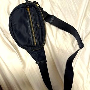 Tory burch black fanny pack